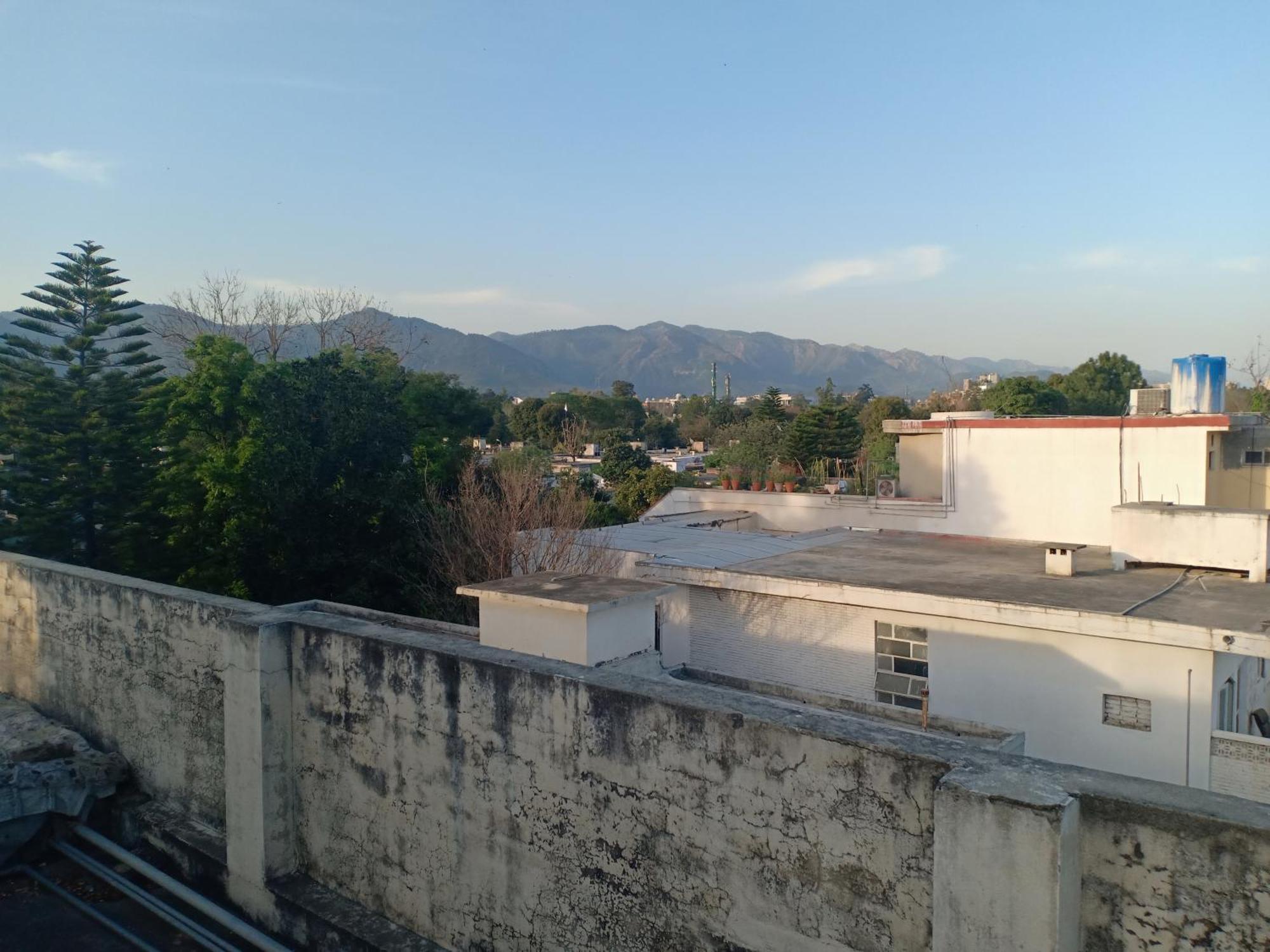 New Islamabad Guest House Exterior photo
